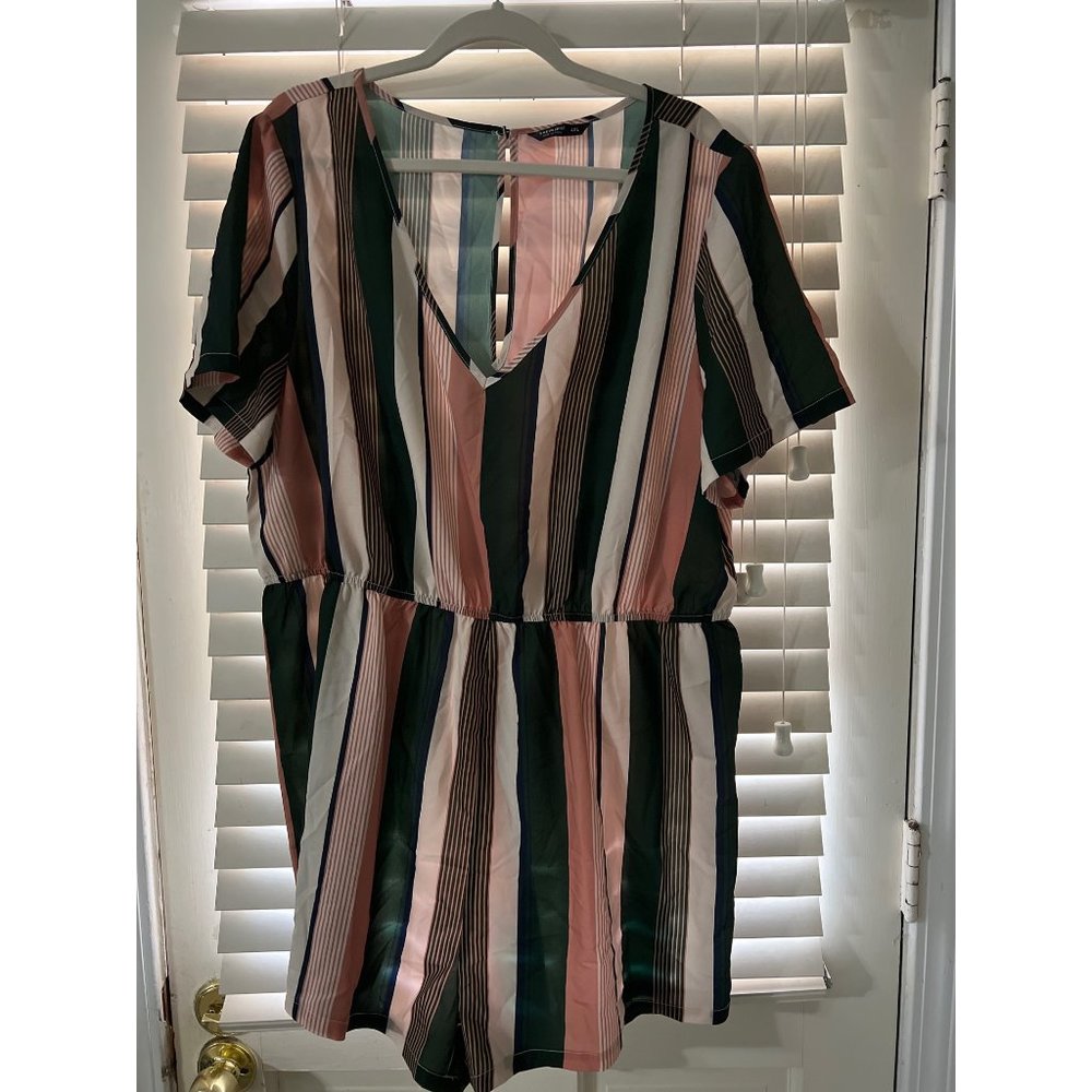Shein Curve 4XL green and pink V-neck Romper